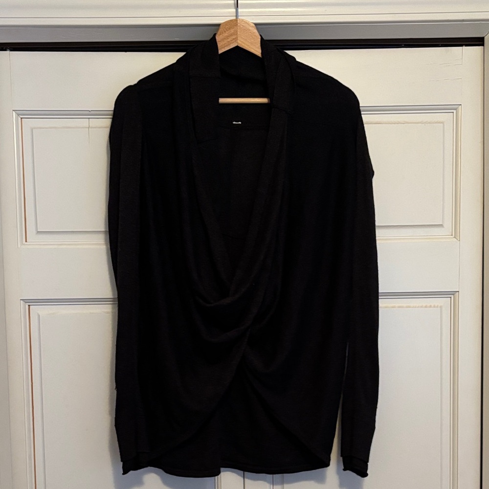 Lululemon Athletica Black Strap Detail